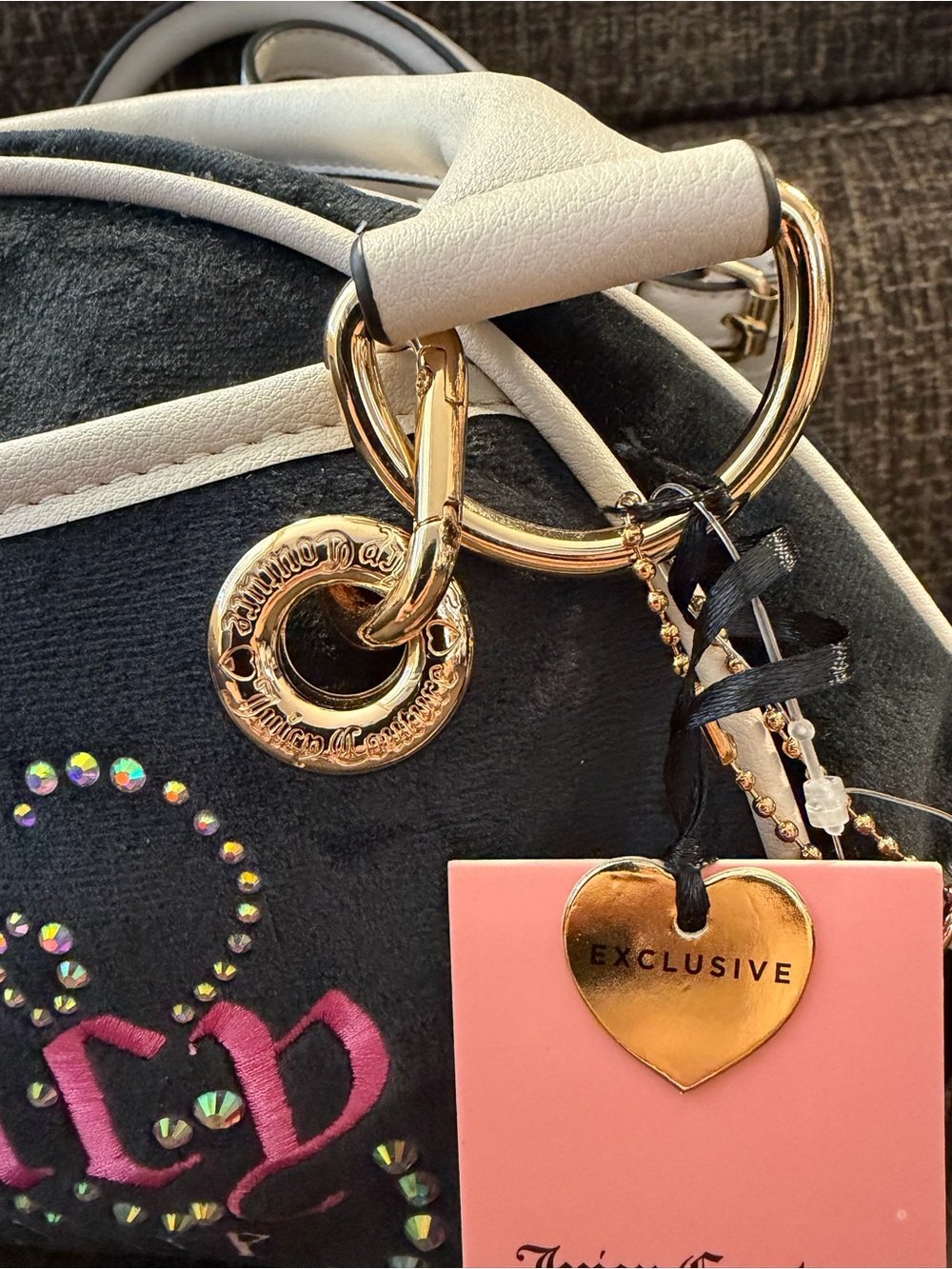 Juicy Couture  EXCLUSIVE-RARE Logo Hardware Detachable Strap /Crossbody 🆕 - Picture 3 of 14